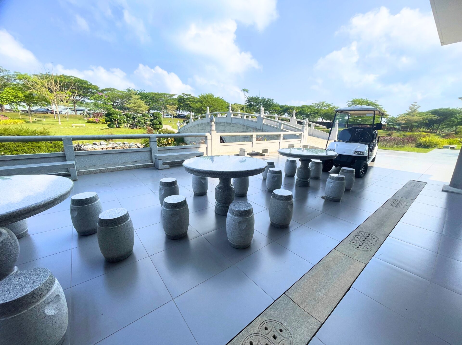 บรรยายกาศพื้นที่อาคารเก็บอัฐิ